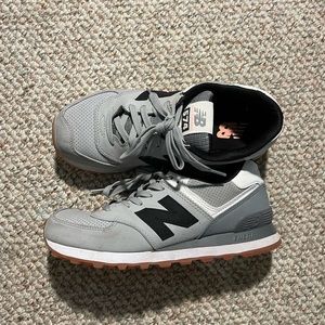 New Balance 574 men’s 7.5 women’s 9